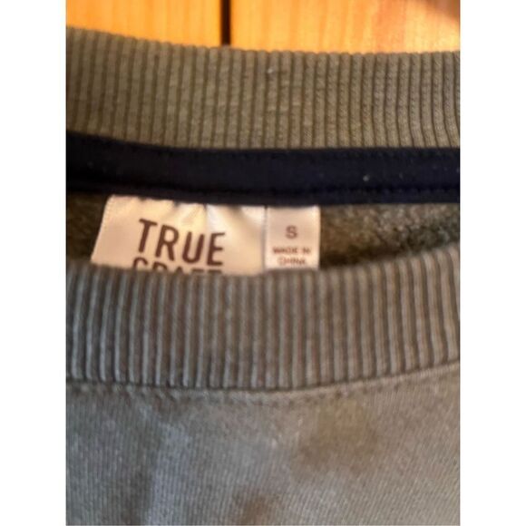 ￼True craft  long sleeve sweatshirt, size small ￼(1648) - Picture 3 of 5